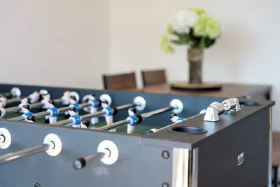 Image de Chic 2 bedroom Flat; wifi, smart Tv, foosball table