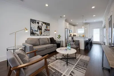 Image de Two Gorgeous Homes-  20 Guests- Amazing Location