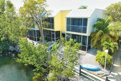 Image de New! Lagoon-front 2-Br townhome, Key Largo, gated waterfront community, 2 pools