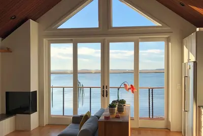 Image de Waterfront Escape - Spectacular Views, Only 5 Minutes from Boston Airport
