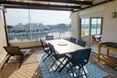 Image de Au pied de la marina! Appartement idéal pour vacances en famille.