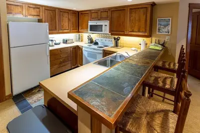 Image de New! 3323 - Two Bedroom Standard Powderhorn Lodge
