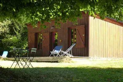 Image de Cabane Limousine au bord de l'étang