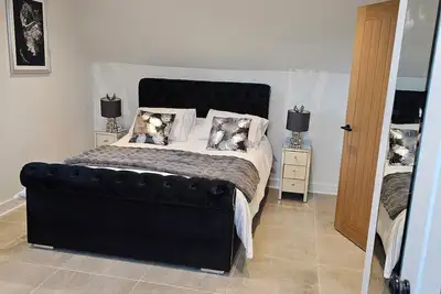 Image de Beautiful dog friendly cosy village barn