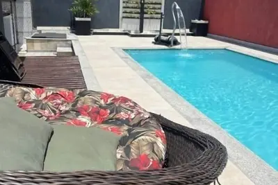 Image de Beautiful house 3 blocks from the beach! We accept pets!