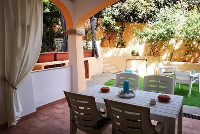 Image de Insardinia House three-room apartment 200mt from the beach
