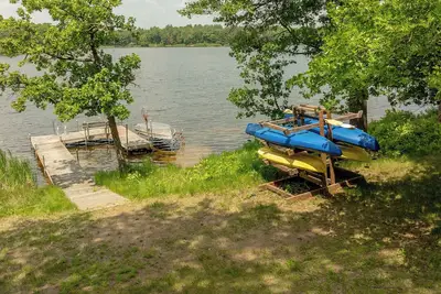 Image de Private Lake- Kayaks- Fishing- Serenity!