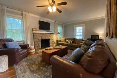 Image de Small Quaint Bungalow Close to Dt