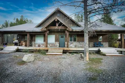 Image de Queen Suite at Ponds Lodge Cabin 6 Unit 4