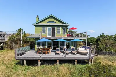 Image de Very private, luxury oceanfront home on Fire Island, Ny.