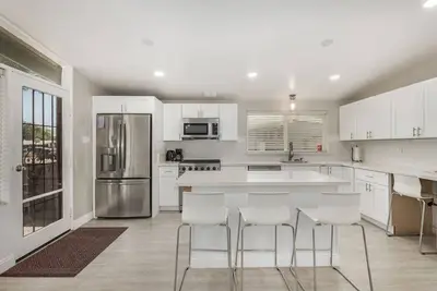 The Mountain Vista | Central Phx | Modern