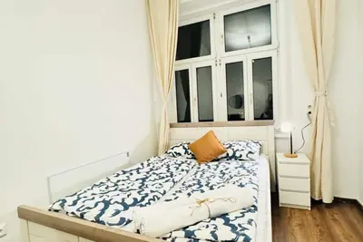 Image de Chic 5br Apt for 10p; w/ Direct City Access
