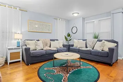 Image de Spacious 2br Unit - 3 Blocks to Beach