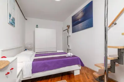 Image de Garçonnière avec la terrasse Porec (As-23561-a)