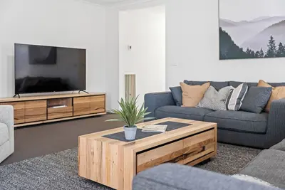 Image de Large stylish home in Bendigo, perfect for families, close to sporting precinct