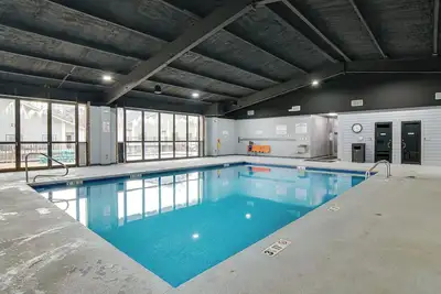 Image de Walk to Branson Landing! Condo w/ Community Pools