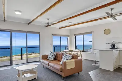 Image de See-Sea House ~ Sellicks Beach - A quintessential 2-bedroom beach shack located on the stunning Sellicks Beach beachfront