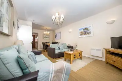 Image de Ptarmigan Cottage in Silverglades, set beneath the majestic Cairngorm Mountains in the Cairngorms Na