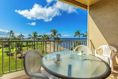 Image de Menehune Shores #621 6th floor Ocean View, A/C Throughout, Pool/Bbq area