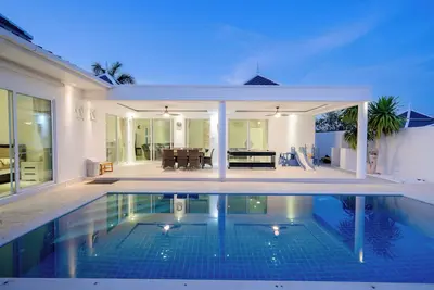Image de Hua Hin Paradise Villa Falcon Hill - Pets Friendly, Free Gym, Wi-Fi & Club House