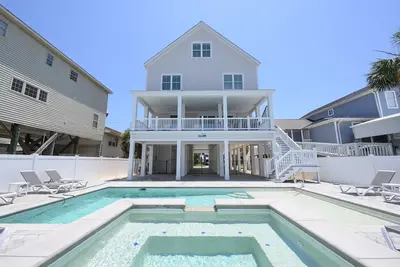 Image de 2nd Row Brand New 8 Br Beach House! Sea-ing Stars - Fka Waccamaw House