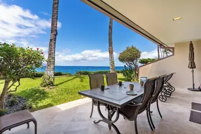 Image de Stunning Ground-Floor Retreat with Breathtaking Views! -Makena Surf #G-103: