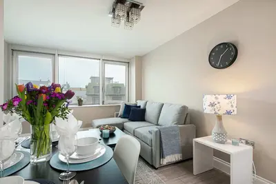 Image de Cozy Brighton Flat | Steps to Lanes, Beach & Pier