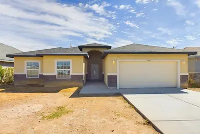 Image de New 4 Bedroom/2 Bathroom in Historic Pecos! Close to Restaurants and Rodeo!