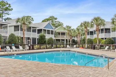 Image de ☀️Gated Community with Pool-Close to Beach-Barefoot Cottage B37👣