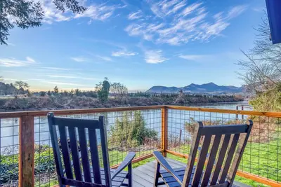 Image de Dog Ok, Riverview, Beach Nearby, Fire Pit