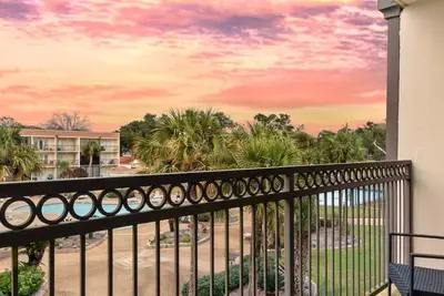 Image de B319 A short walk to the beach