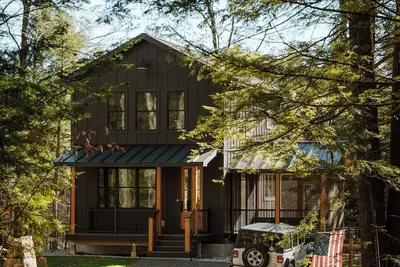 Image de The Quaint Escape - Built in 2024 - Lake Access