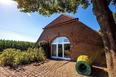 Image de Monument with designer furnishings