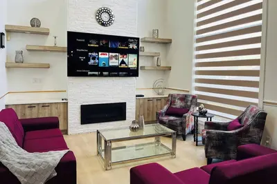 Image de Luxury| Modern| Ac| 15min Wem 18min Dt