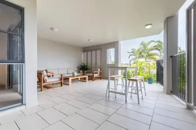 Image de Beaches Retreat - 3 Br w/ Pool - 3 Min to Beach