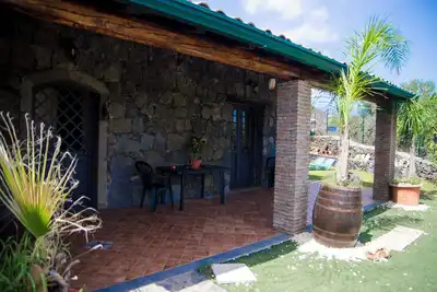 Image de Cozy Rustic With Etna View With Pool Private Indoor Parking Space