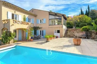 Image de Villa 5/6 chambres, piscine chauffée, à 300m de la plage du Canadel