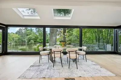 Image de Modern Lake Home - 4-bedroom house in charming North Attleborough and Mansfield