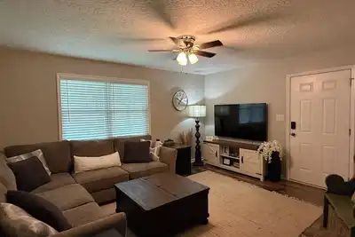 Image de Cozy 2-bedroom townhome in charming North Augusta with plenty of amenities