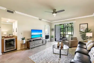 Image de Beautiful 2-Bed 2-Bath Veranda w/ Den in brilliant Bonita National