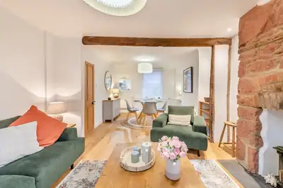 Image de Back Beach Cottage - Deux Chambres Maison, Couchages 4