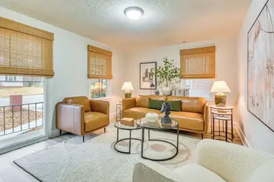 Image de 1/2 Mi to High Point University: Quaint Abode!