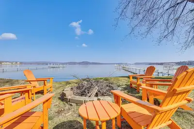 Image de Lake Wisconsin Retreat w/ Dock: Great for Groups!