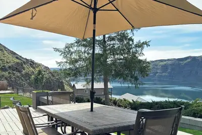 Image de Columbia River Gorge Cabin - Quick Drive to Gorge Amphitheater!