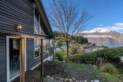 Image de Hilltop Weekender | Two-bedroom | Pool Table