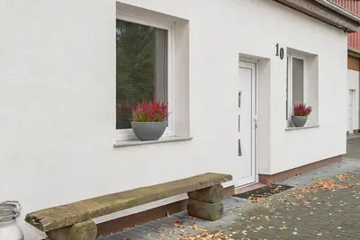 Image de At the old manor house - vacation apartment with terrace, ideal for families and pets