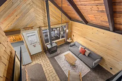 Image de Cozy Mountain Hideaway w/ Wood Stove
