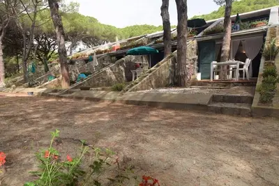 Image de Apartment a stone's throw from the sea
