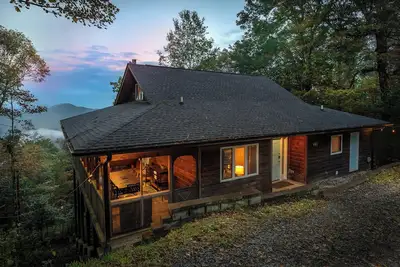 Image de Min to Hatley Pointe~4 Br~Hot Tub~Sauna~Games~Wifi
