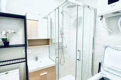 Image de Studio tout équipé calme et lumineux quartier Pleyel